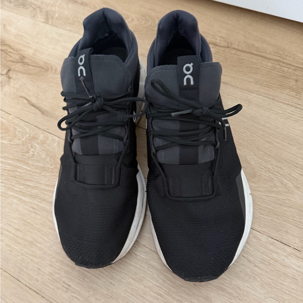 On Running Men's Black and White Cloudtec Running Shoes - Picture 4 of 5